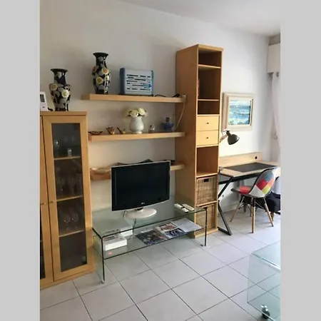 Appartement Dans Une Résidence De Grand Standing *